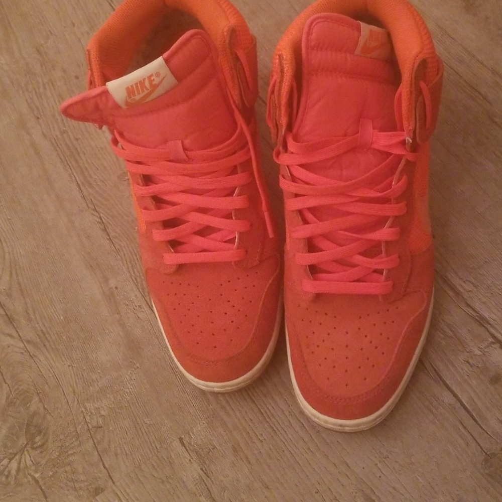 Nike wedge dunks